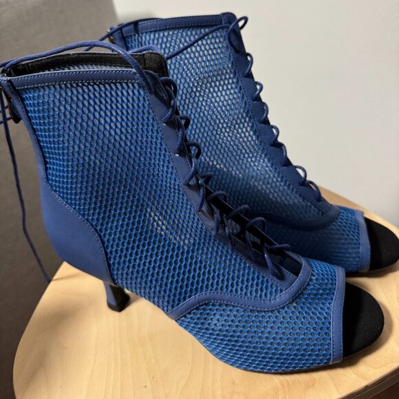 Yami Dance Shoe - Yashira Blue - Mesh, Size 9 / 3in Flared Heel - Picture 2 of 5